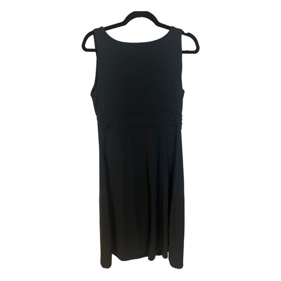 A black Eddie Bauer dress in size medium - Picture 6 of 7